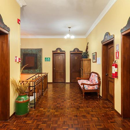 Hotel La Cartuja Quito Exterior foto